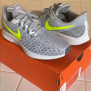 Nike Women’s Zoom Pegasus 35 Running Shoe